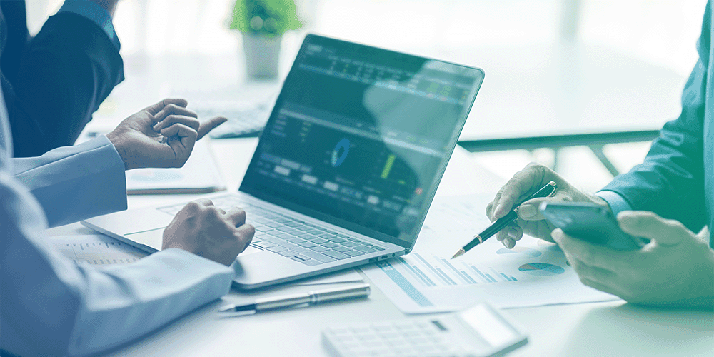 How to Create an Expat Investment Strategy That Matches Your Life Abroad